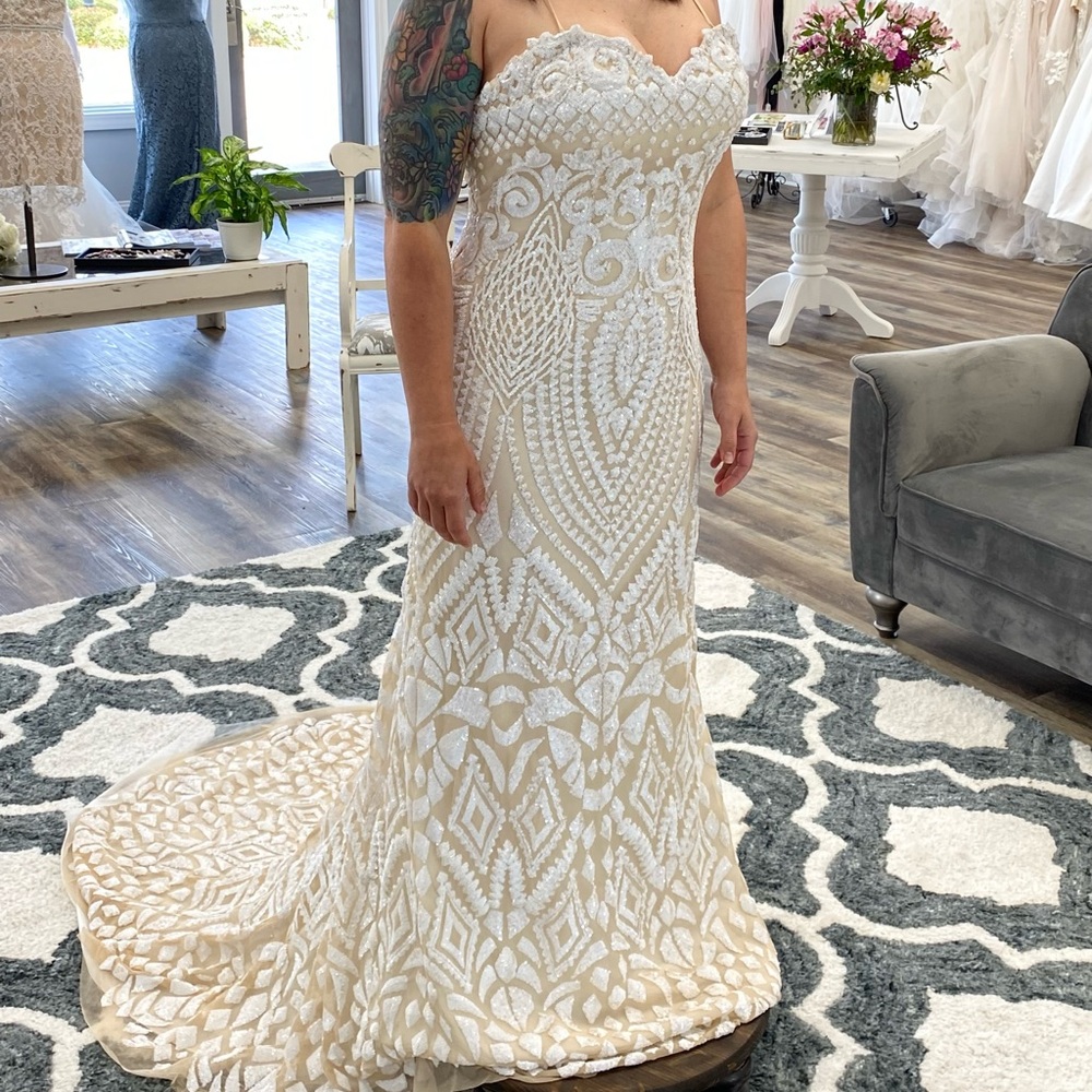 Shikoba Bride “Rivers” Wedding Gown
